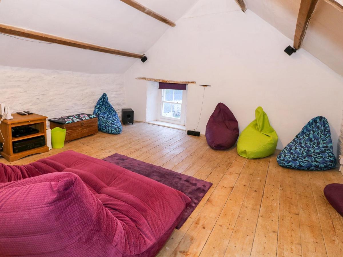Llwyncadfor Farm Villa Llangunllo Kültér fotó