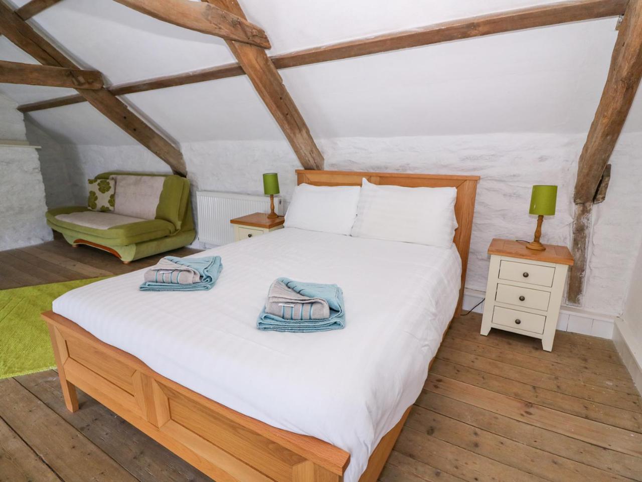 Llwyncadfor Farm Villa Llangunllo Kültér fotó